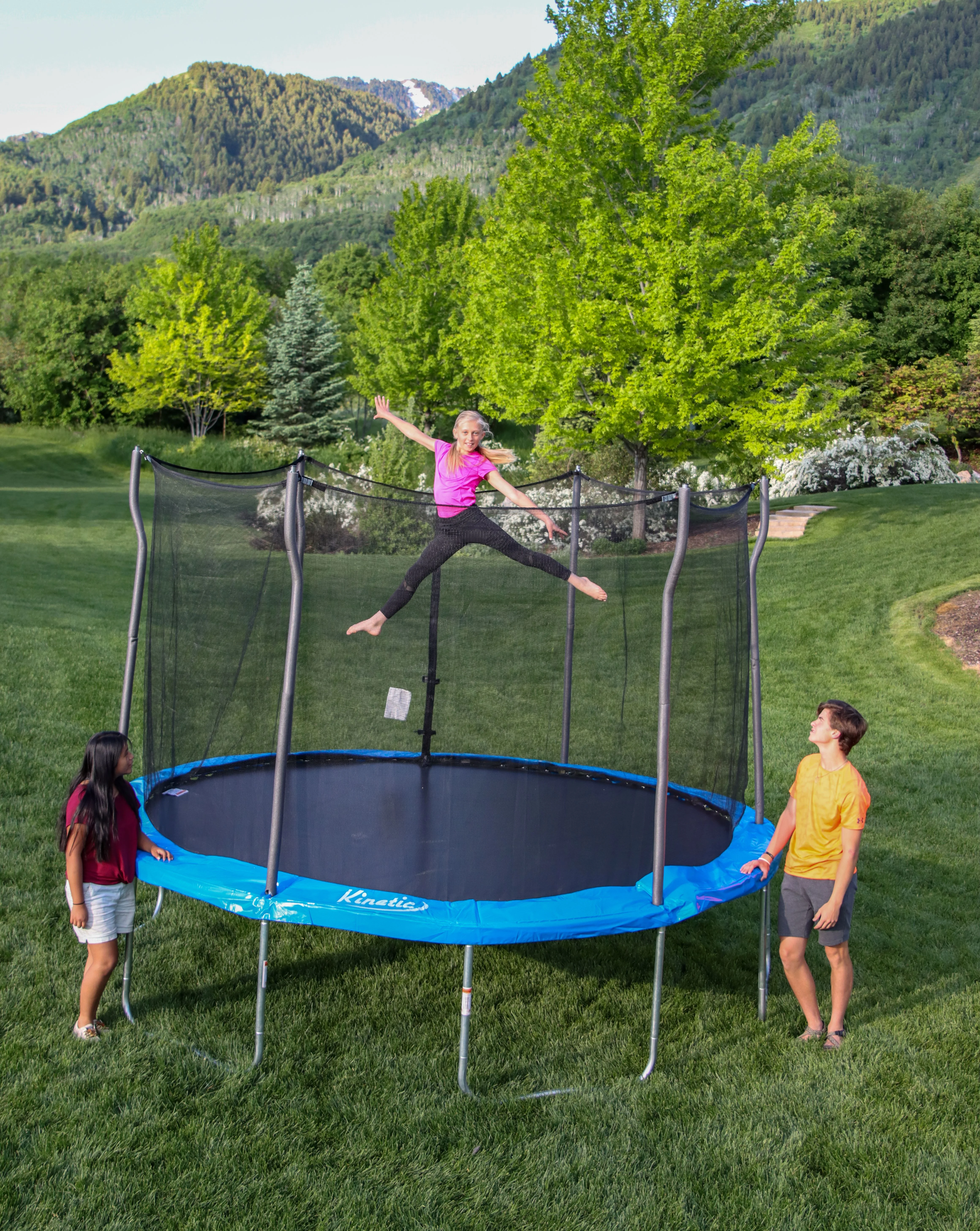 Propel Trampolines Kinetic 12' Round Backyard Trampoline with Safety Enclosure