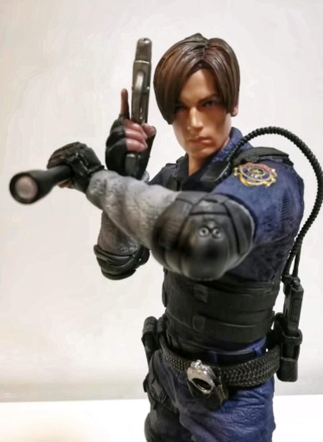 Capcom BIOHAZARD RE: 2 Z Version Collector's Edition Benefits Leon S. Kennedy PVC Figure Height:About 11.6 inch [Japan Import]