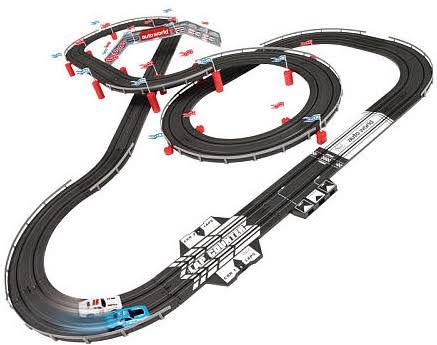 Auto World 16& Richard Petty vs. Buddy Baker Slot Car Race Set