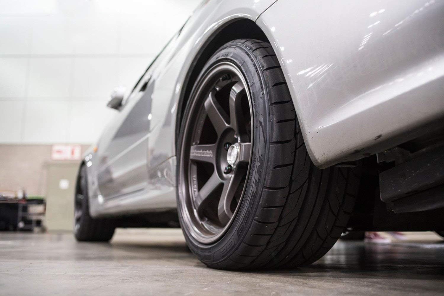 Nitto NT555 G2 all_ Season Radial Tire-255/45ZR18 103W