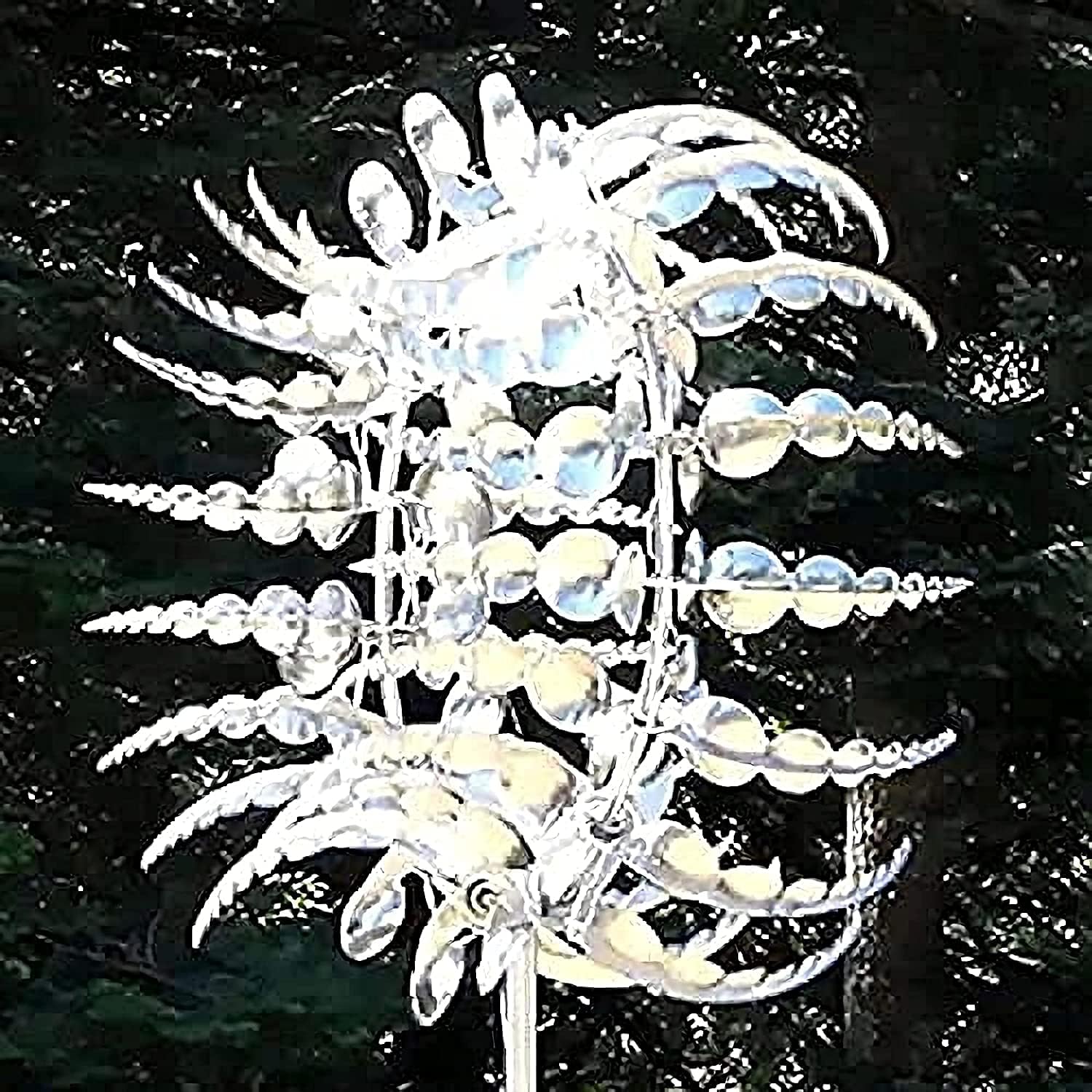 Unique and Magical Metal Windmill - 3D Wind Kinetic Sculpture - Wind Catchers Metal Outdoor Patio Decoration - Metal Wind Spinners Suitable for Outdoor Garden (Round-Silver)