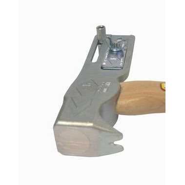 AJC Hatchet MWT-005-MH 17oz Magnet Roofing Hatchet - Shop Hardware Tools Online Store