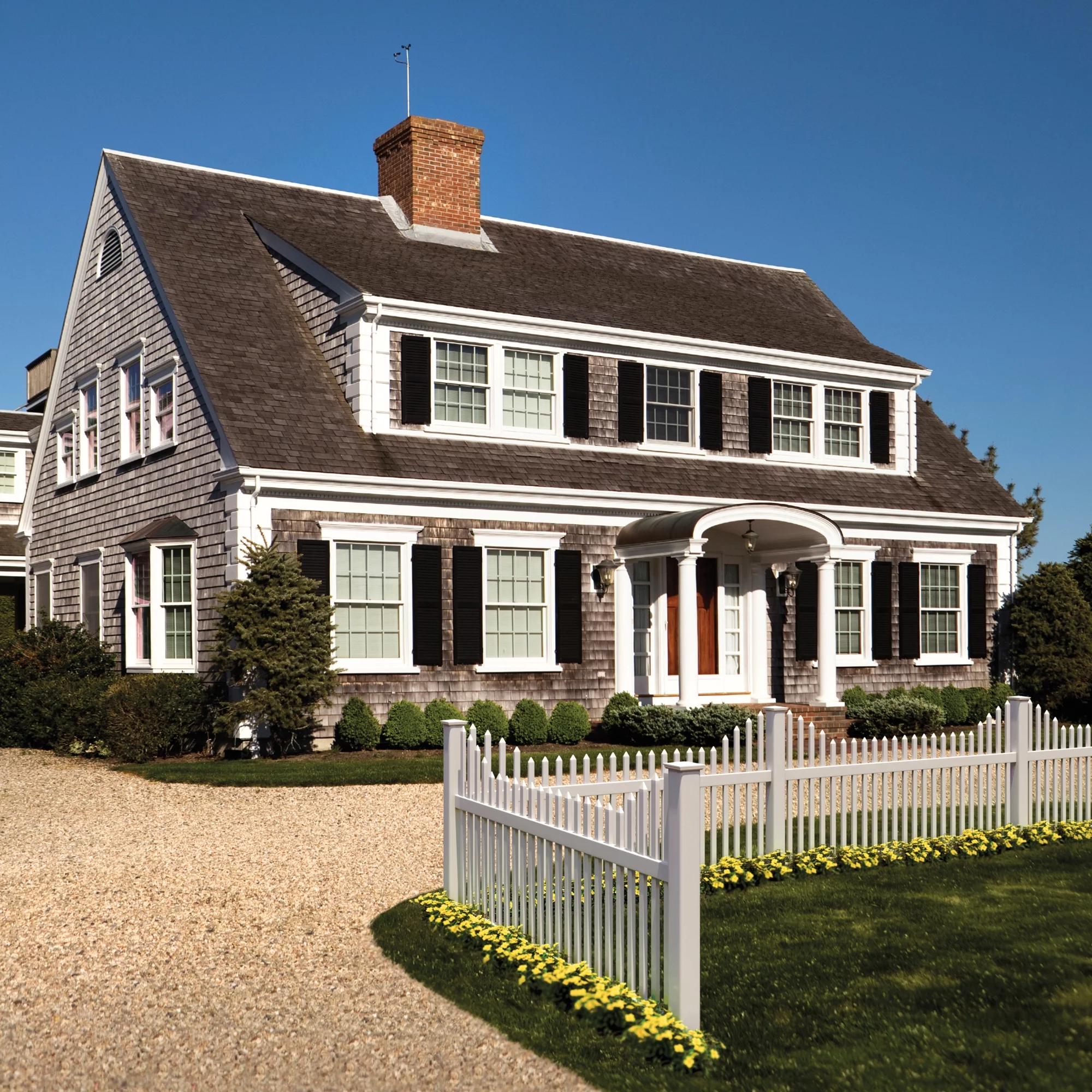 Alexandria 42 in. x 8 ft. Cut Scalloped White Vinyl Picket Fence Panel