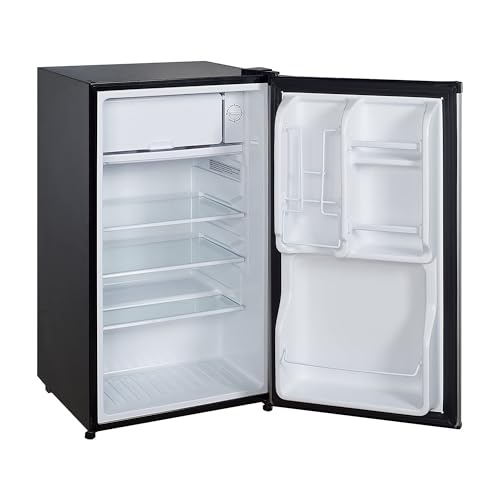 Magic Chef 3.5-Cu. Ft. Refrigerator with Full-Width Freezer Compartment in White
