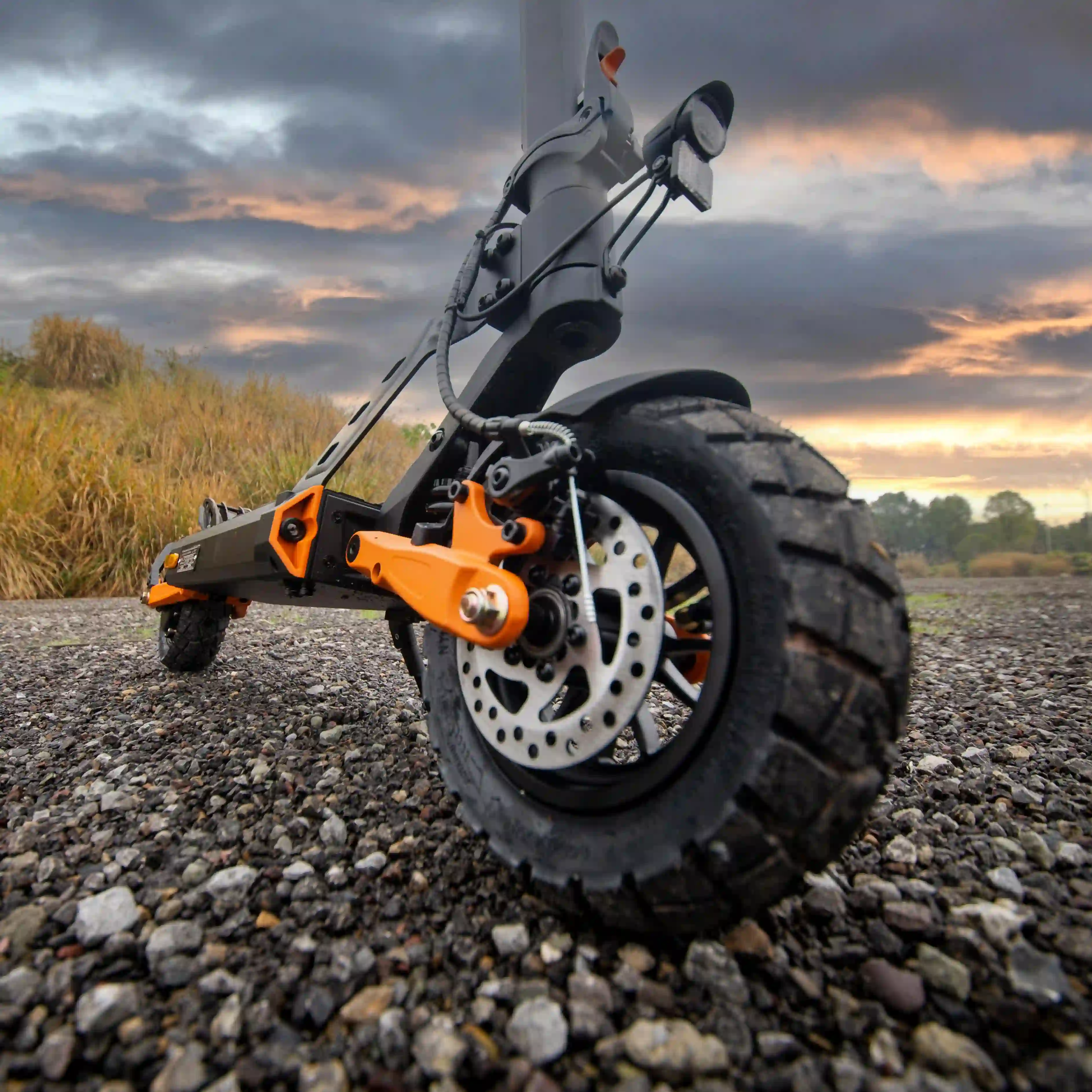KuKirin G2 Pro VMP Hulajnoga Elektryczna Prędkość Maksymalna 25km/h  Zasięg 65km  Silnik 500W