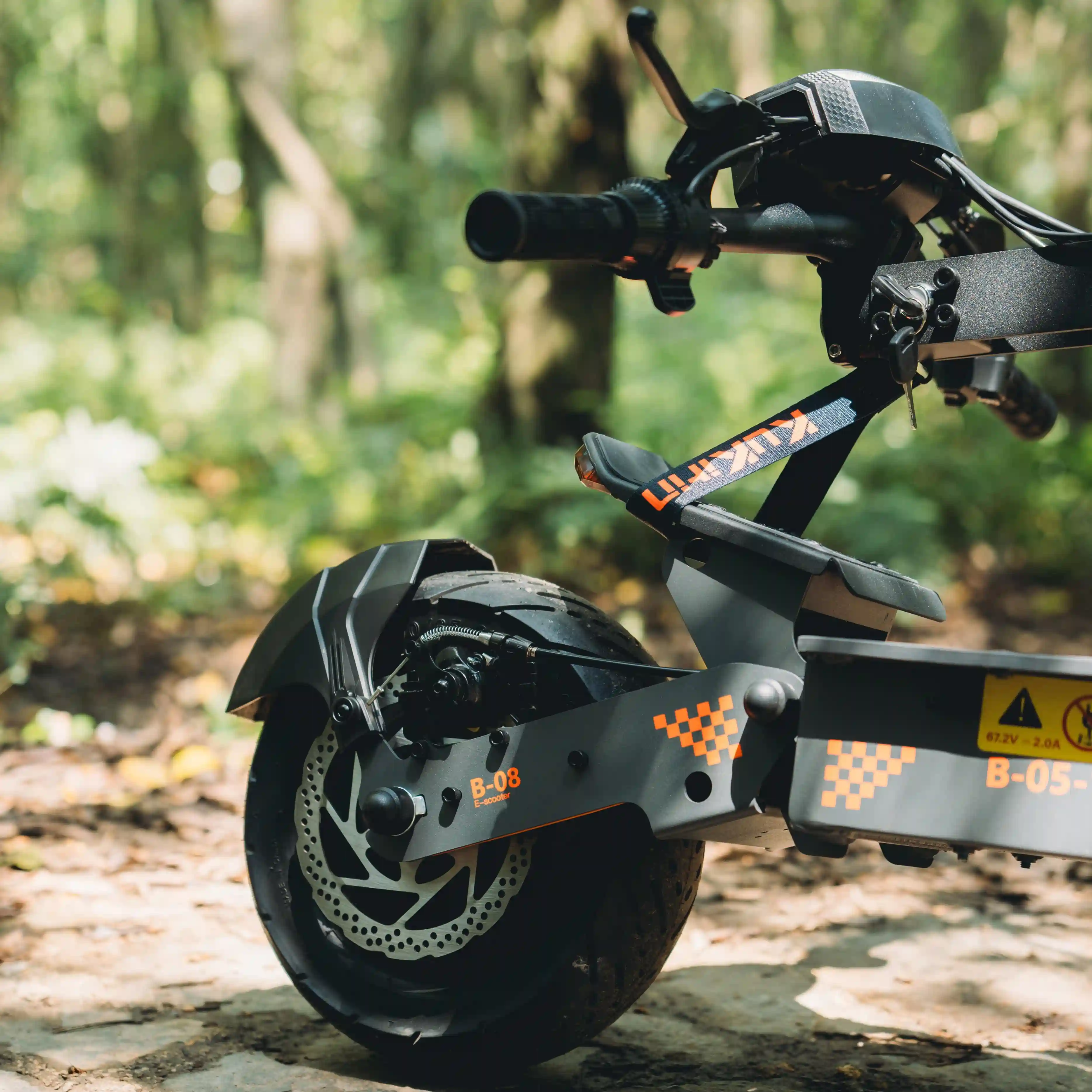 KuKirin G4 Hulajnoga Elektryczna Prędkość Maksymalna 70km/h  Zasięg 75km  Silnik 2000W