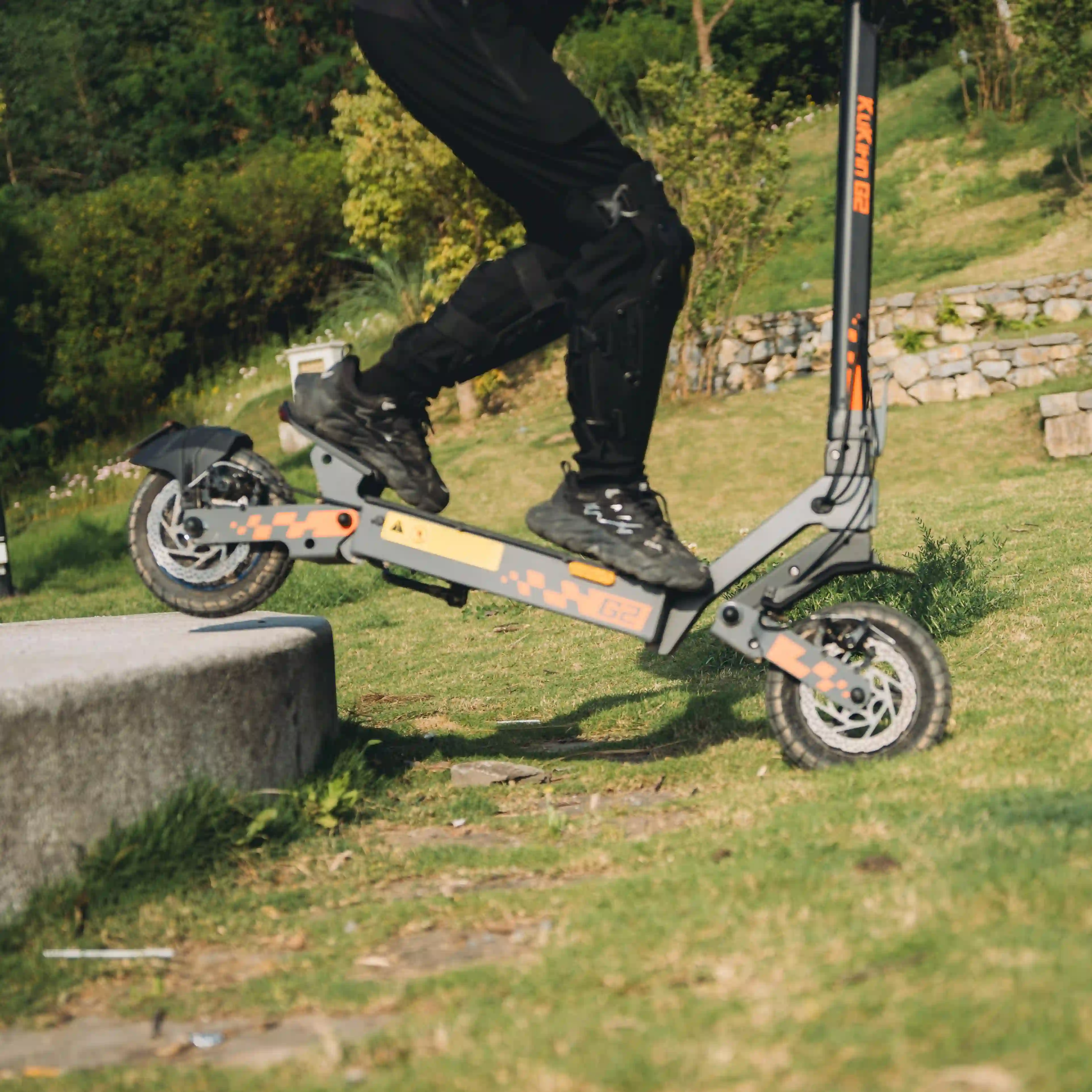 KuKirin G2 VMP Trotinetă electrică Baterie 48V 15,6Ah Motor fără perii de 500W Autonomie maximă 65km Viteză maximă 25km/h