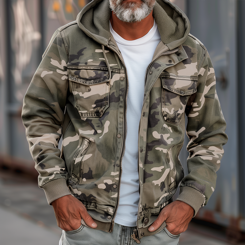 Fabian™ - Kamuflasjefarget cargojakke for menn - Med hette og flerlommedesign