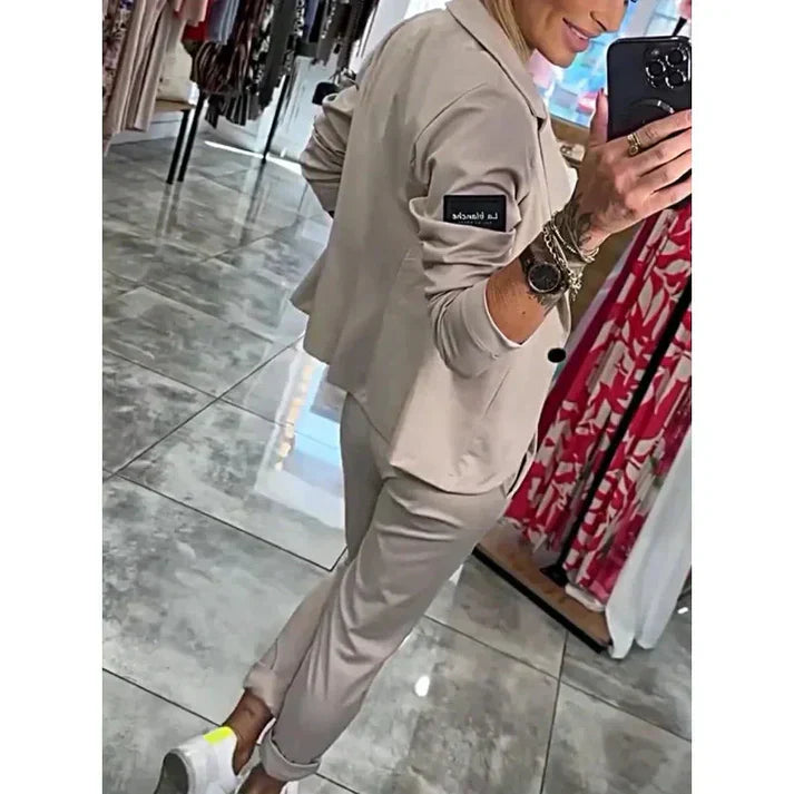 Zyora™ – Maßgeschneidertes Set mit Weichem Blazer und Lässigen Jogginghosen