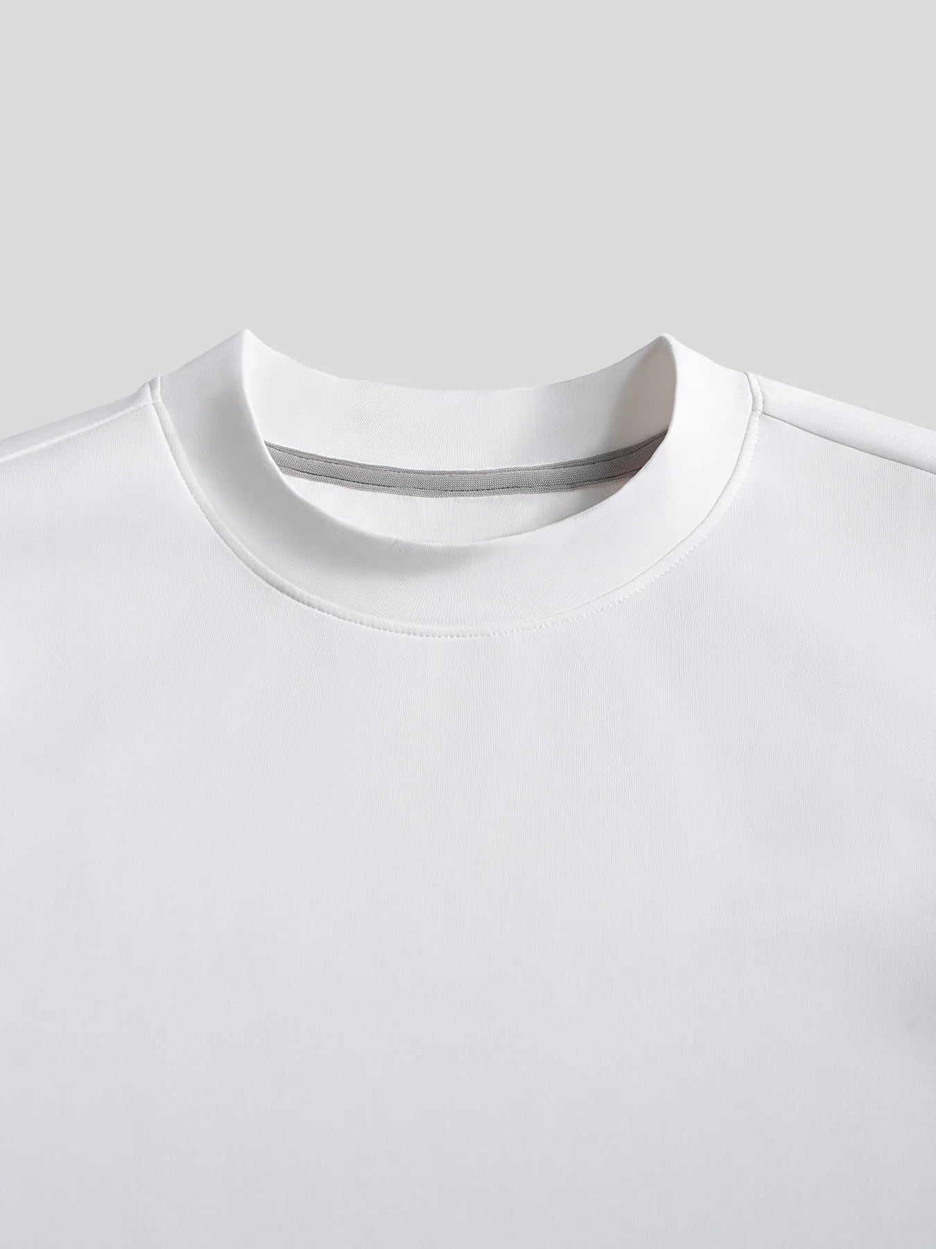 MANUELL – ENG ANLIEGENDER LANGÄRMELIGER PULLOVER