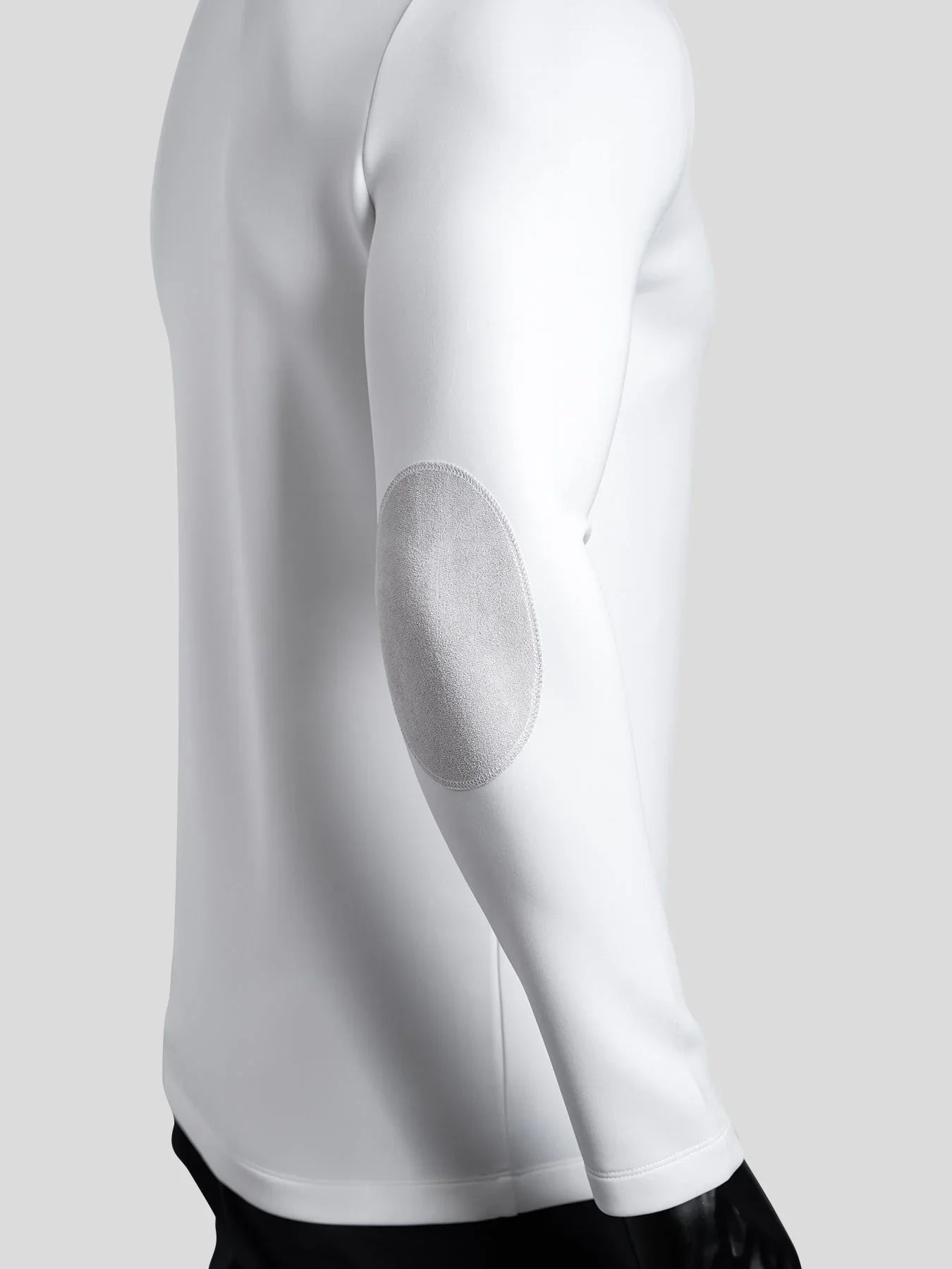 MANUELL – ENG ANLIEGENDER LANGÄRMELIGER PULLOVER