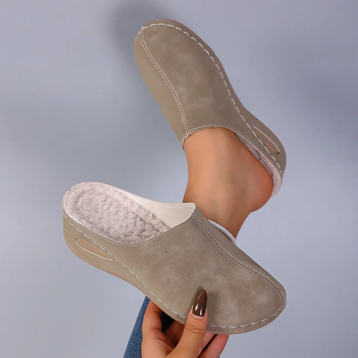 Anni™ - Orthopädische Hausschuhe aus Fleece