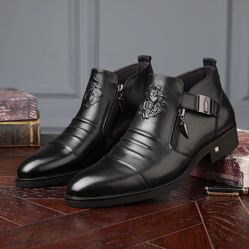 Handgeprägte Leder-Kurzstiefel mit Reißverschluss