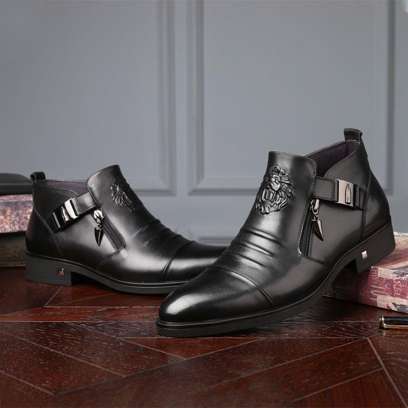 Handgeprägte Leder-Kurzstiefel mit Reißverschluss