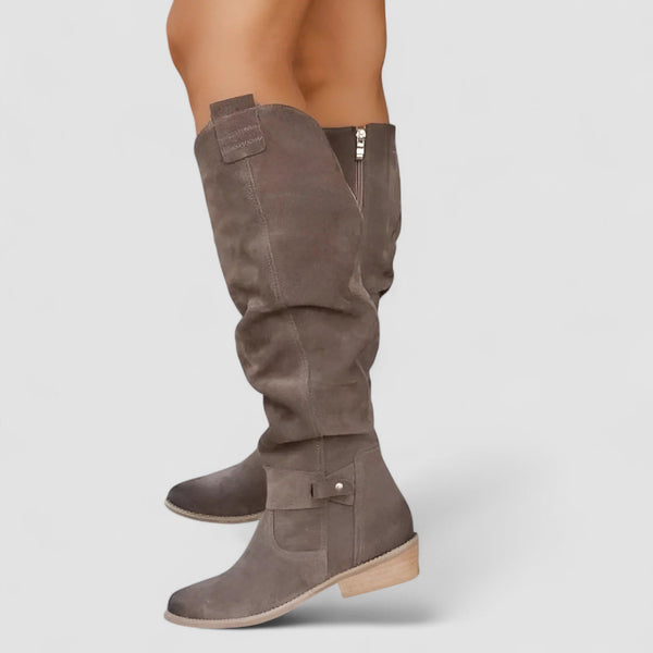 Brevika | Hohe Wildlederstiefel