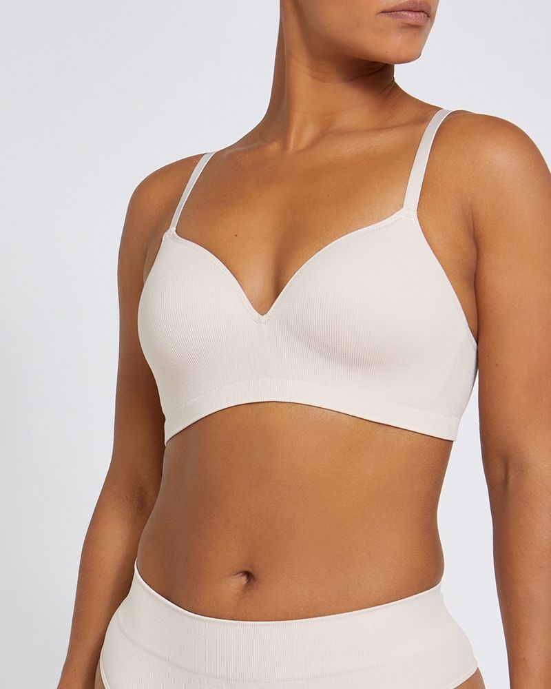 Seamless Non-Wired Bra
