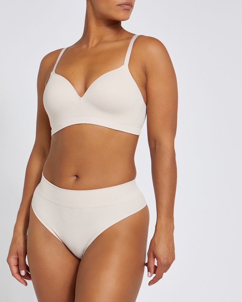 Seamless Non-Wired Bra