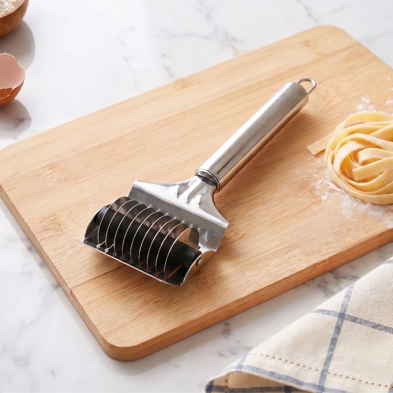Rolling Spaghetti Cutter