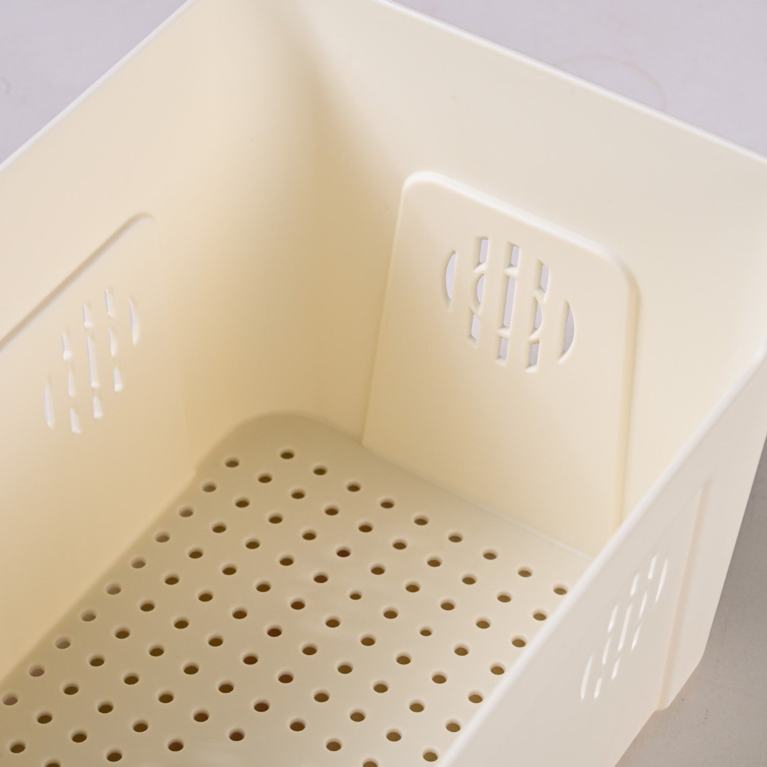 FreshGrid Fridge Storage Box With Drainage Basket