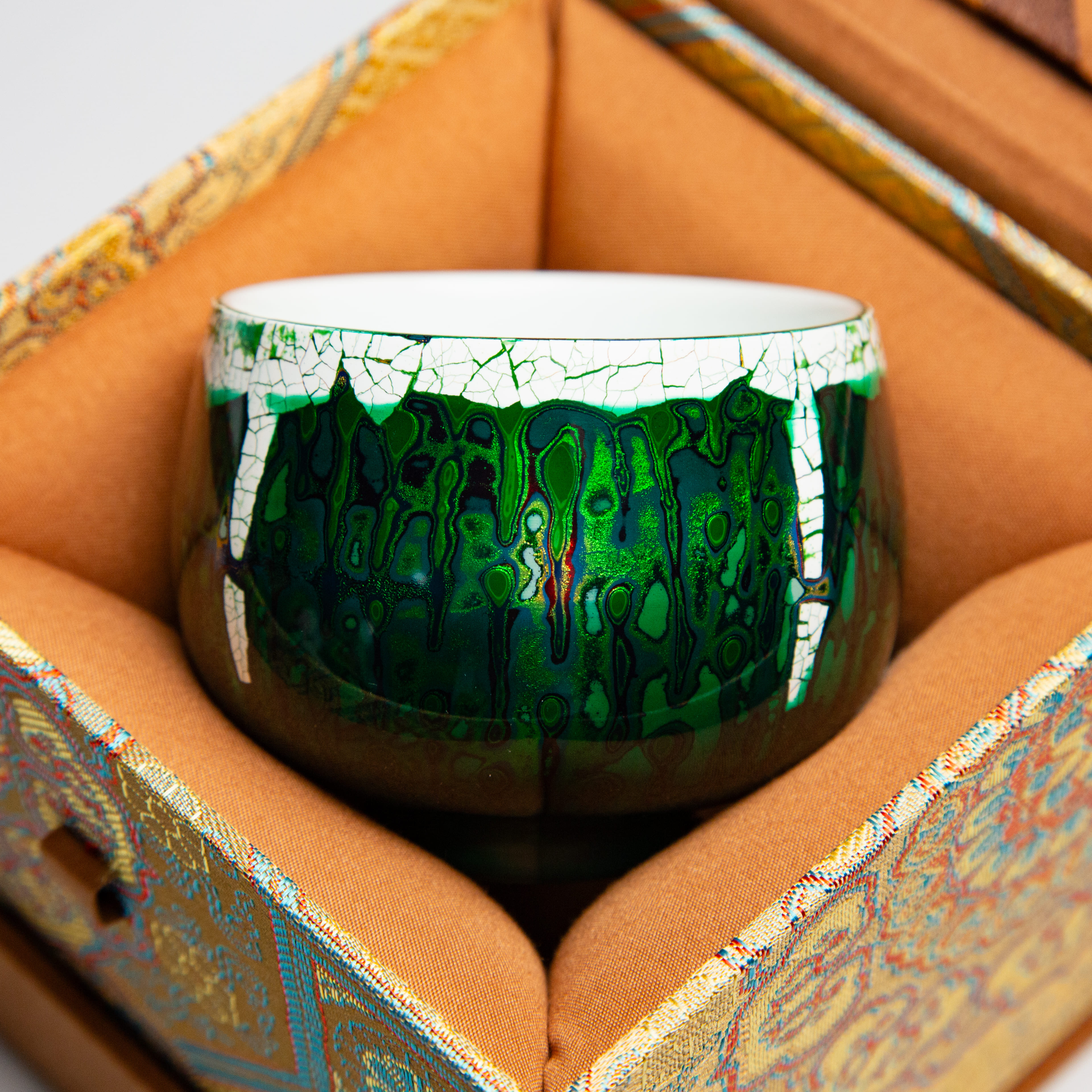 Dark Green Crackle Rhinoceros Skin Lacquer Tea Cup