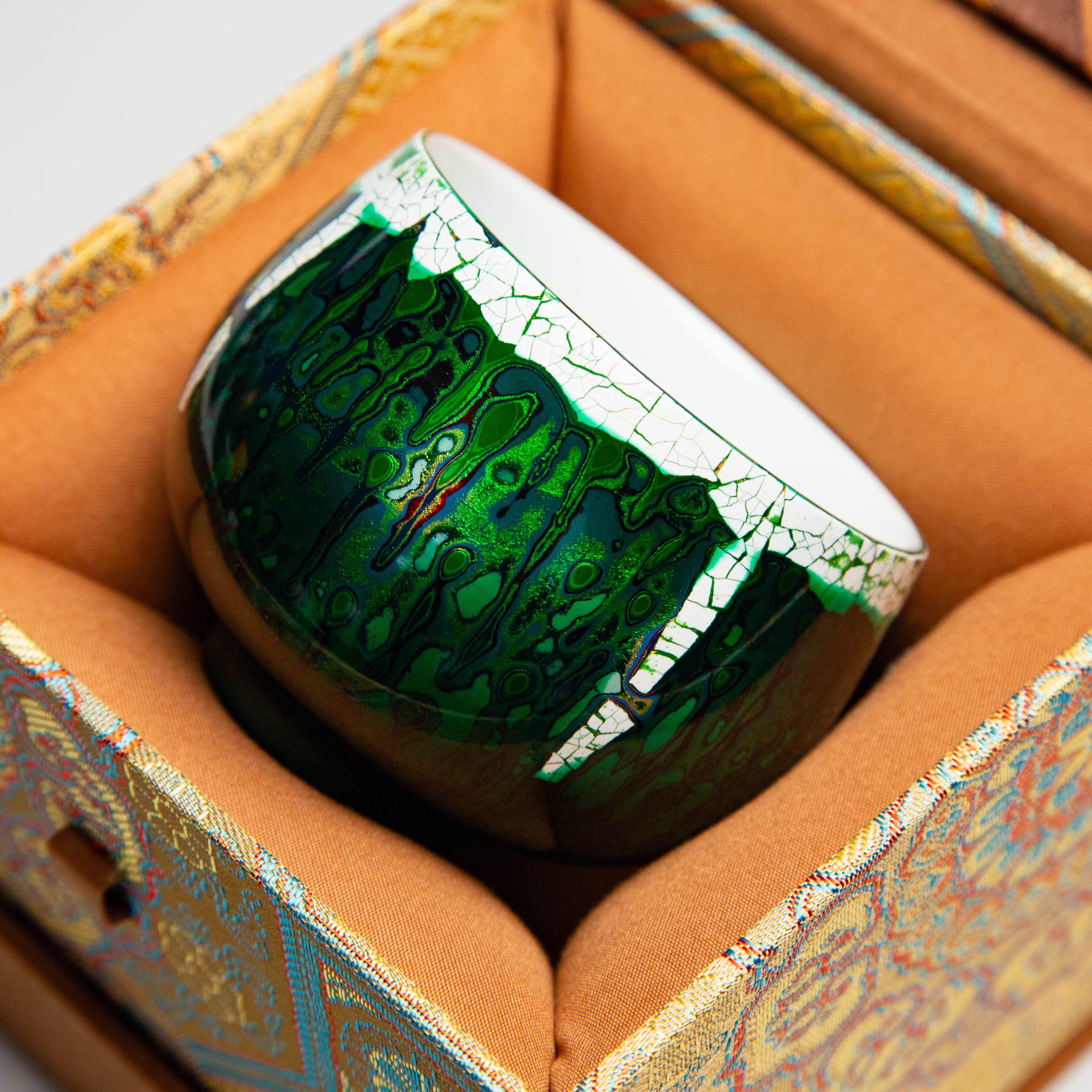Dark Green Crackle Rhinoceros Skin Lacquer Tea Cup