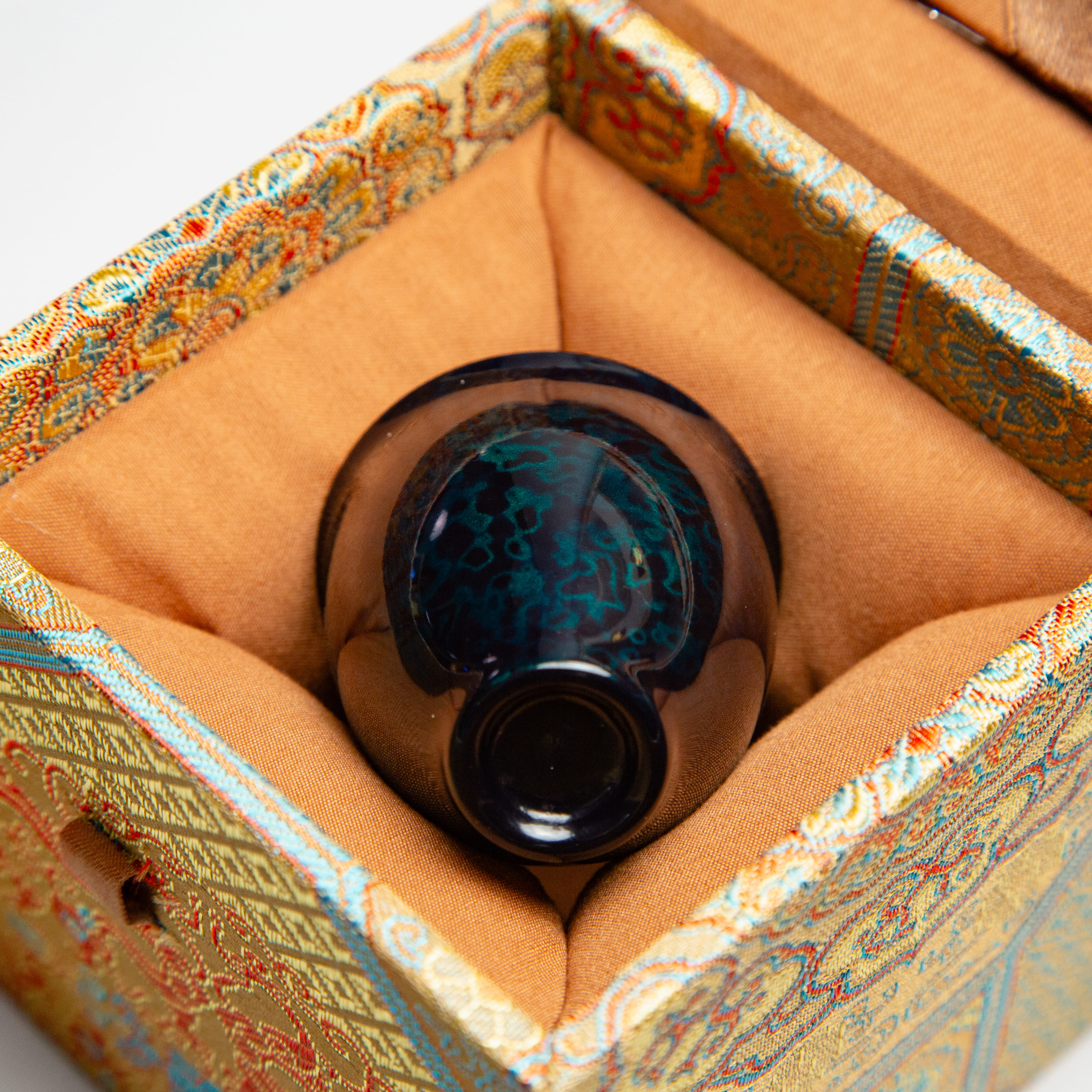 Oriental Deep Green Rhinoceros Skin Lacquer Tea Cup