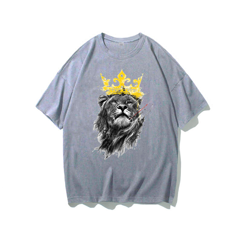 Casual and stylish gold crown lion print T-shirt-Tactilefable