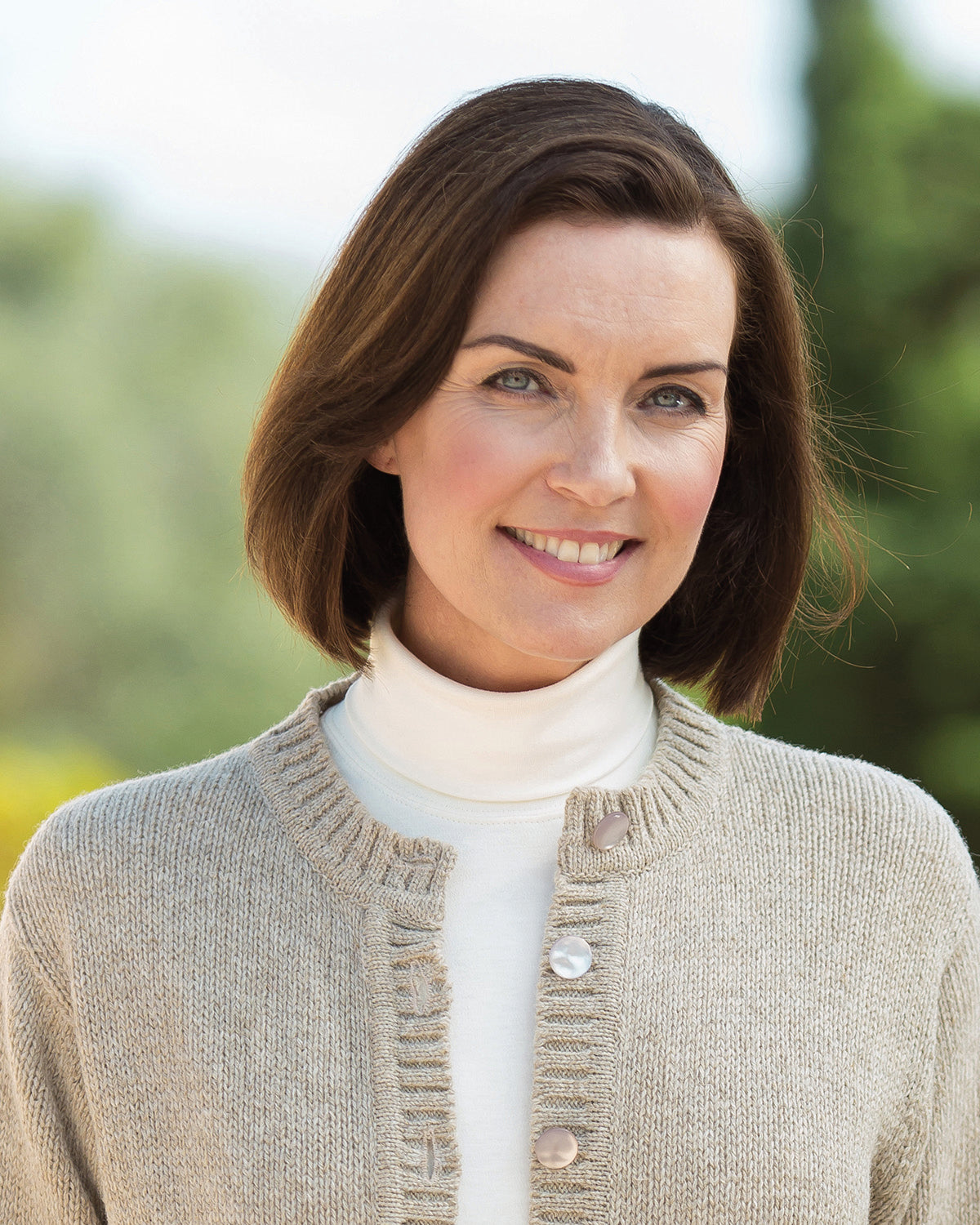 Ladies’ Pure Shetland Wool Cardigan – Natural-Tactilefable