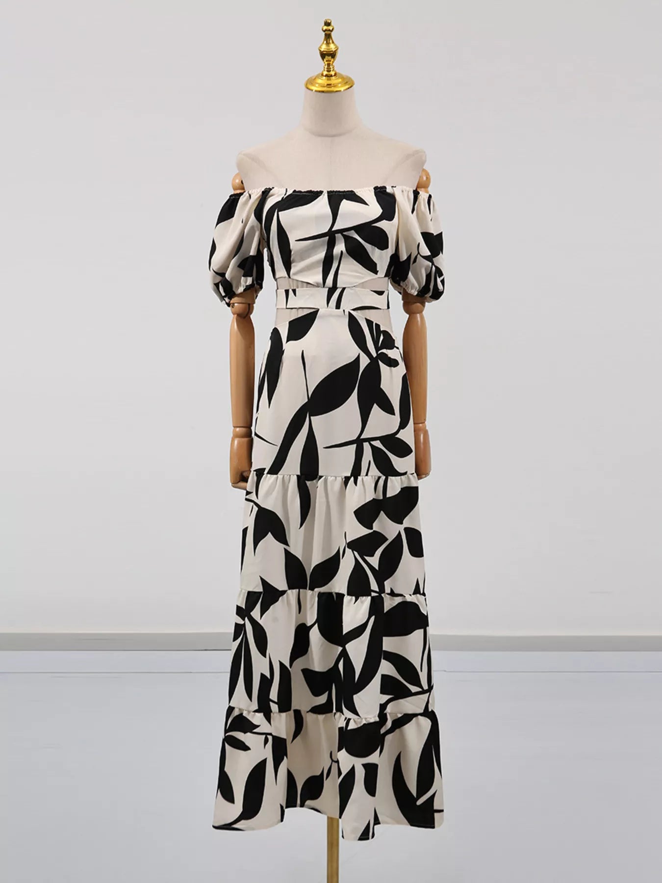 Lake Como Ruffle Off-Shoulder Cutout Maxi Dress | 3 Colors | Poundton-Tactilefable