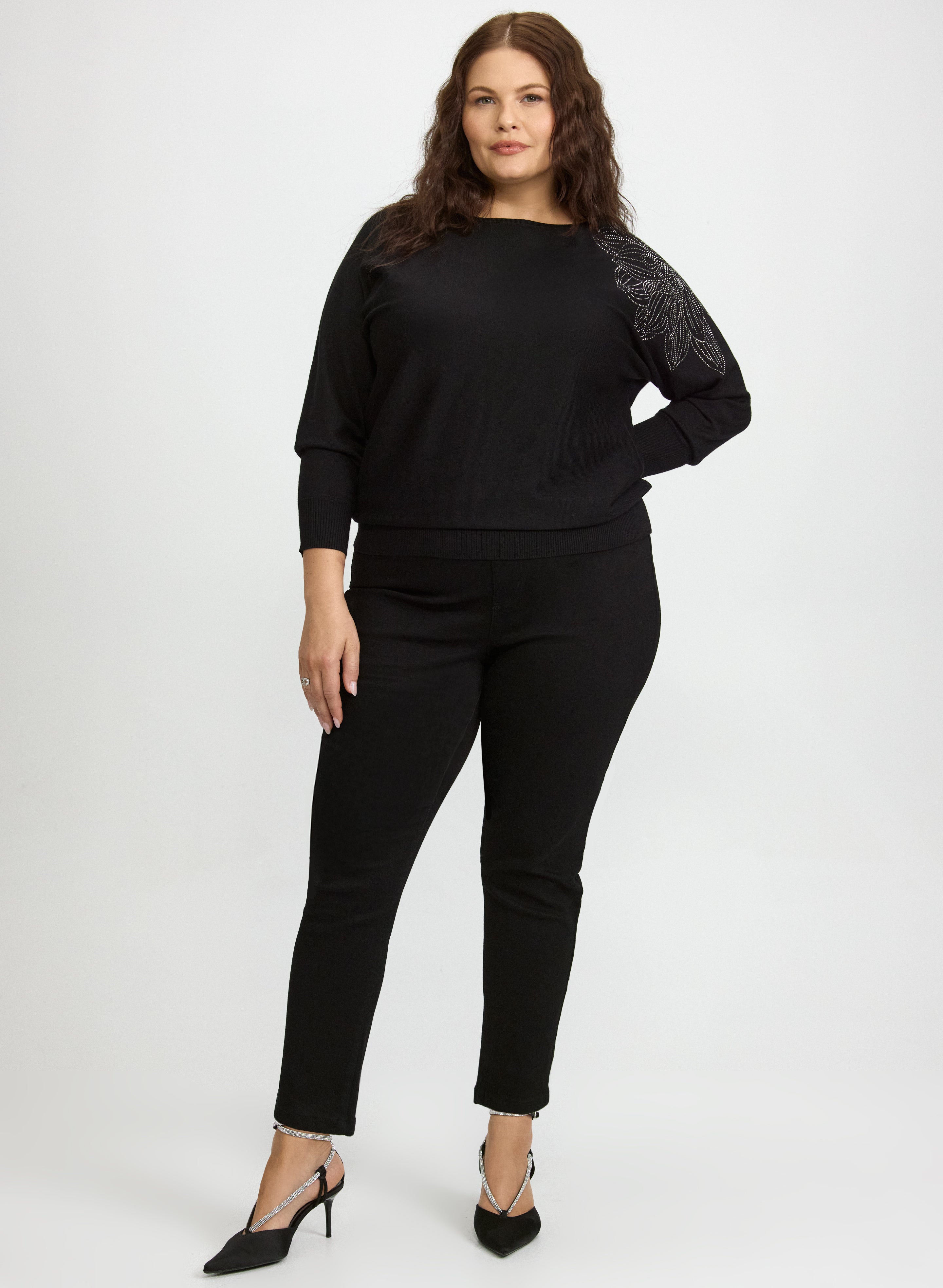 Floral Rhinestone Pullover-Tactilefable