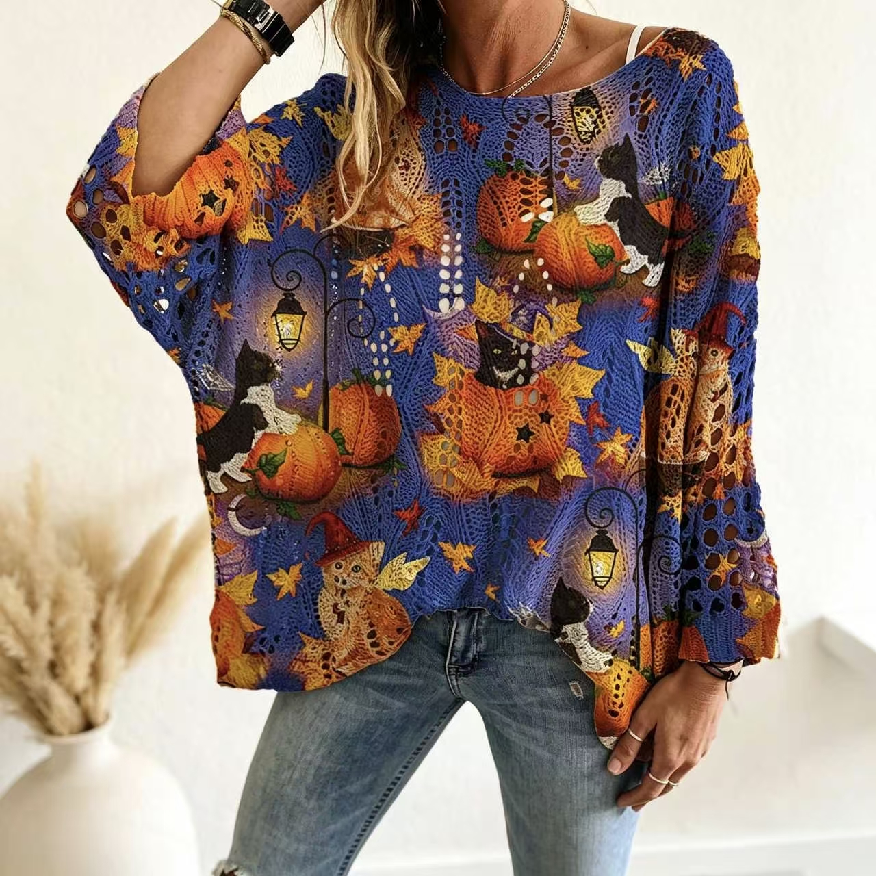 Women's Long-Sleeve Style Knitwear Piece, Halloween Pumpkin-Bat Print Casual Fall Pullover.
