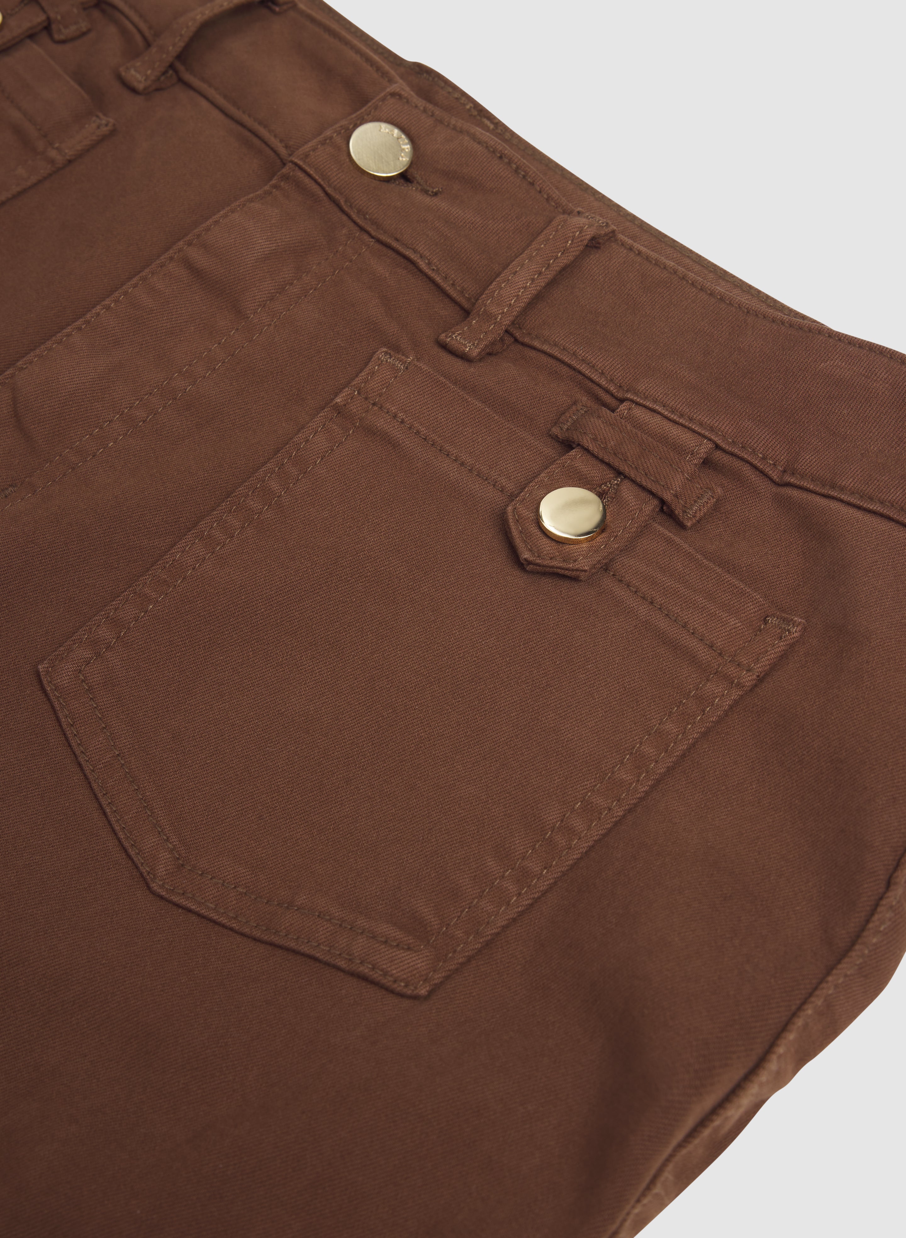 Flare-Leg Jeans-Tactilefable