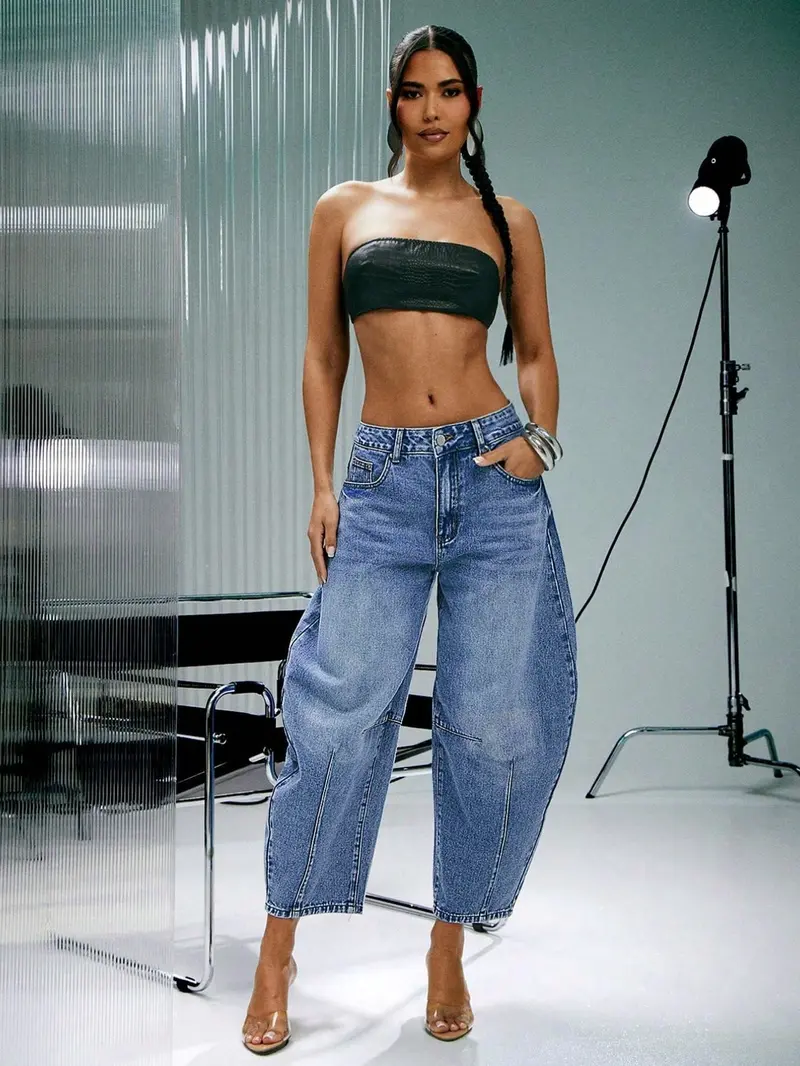 Women's Bucket Leg Washed Denim Jeans, Mid Waist Button Fly Capri Pants, Fall Fashion Loose Fit, Ankle Length with Pockets Women's Bucket Leg Washed Denim Jeans, Mid Waist Button Fly Capri Pants, Fall Fashion Loose Fit, Ankle Length with Pockets