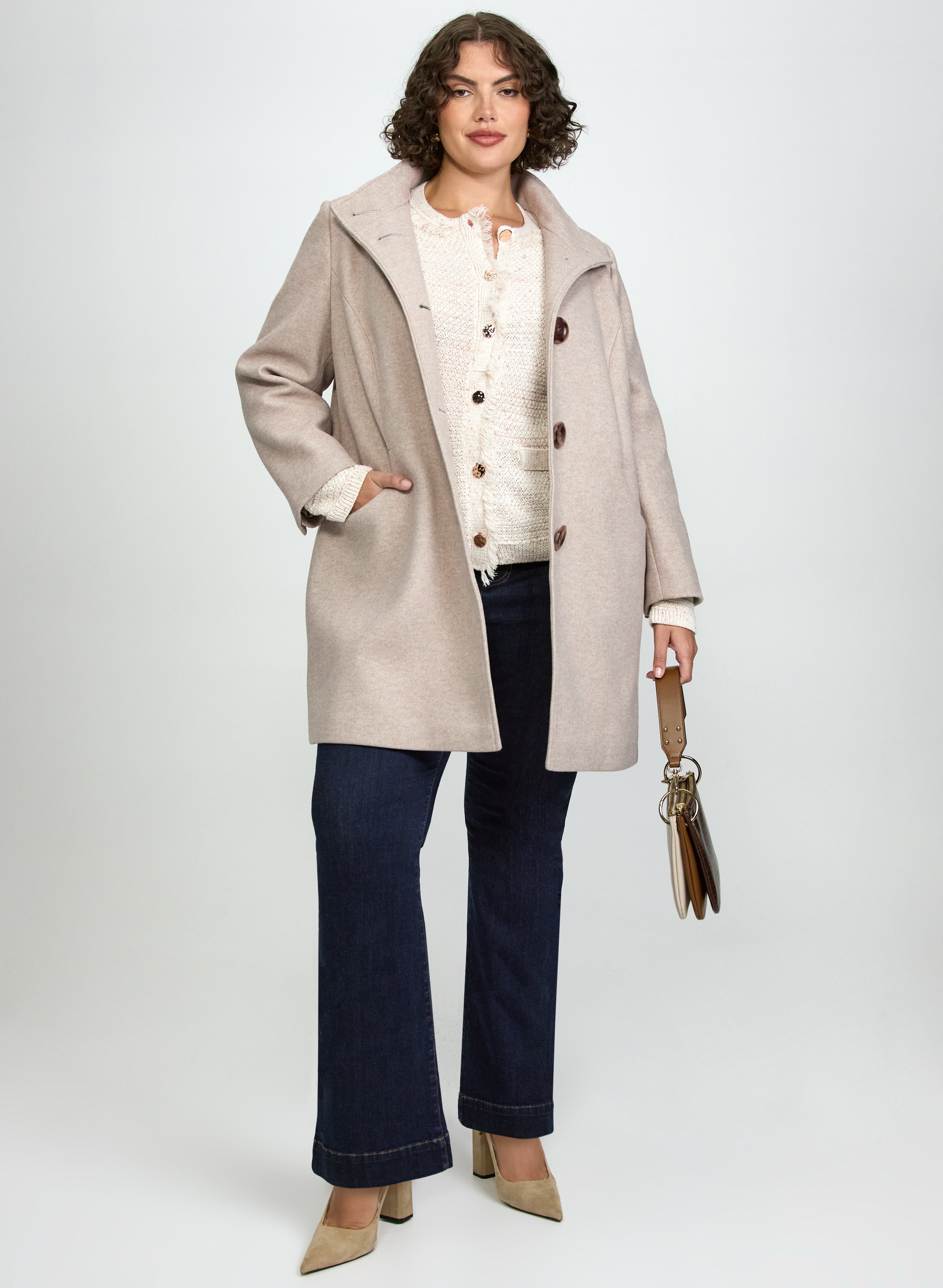 Flare-Leg Jeans-Tactilefable