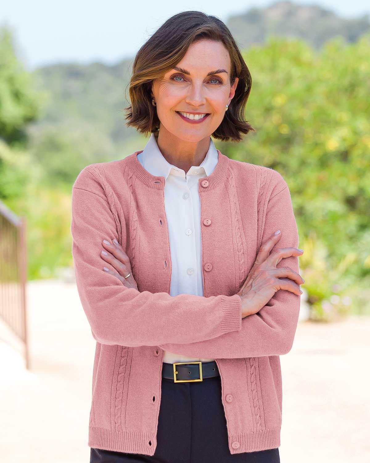 Ladies’ Pure Lambswool Cable Knit Cardigan – Dusky Rose-Tactilefable