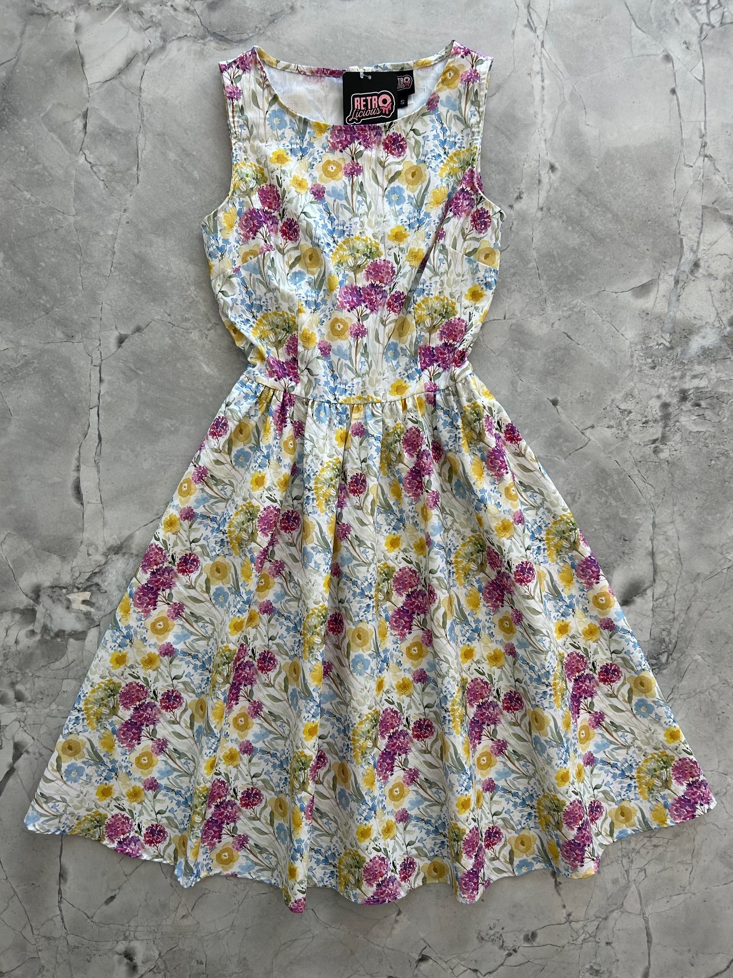Wildflower Vintage Dress | Retrolicious-Tactilefable