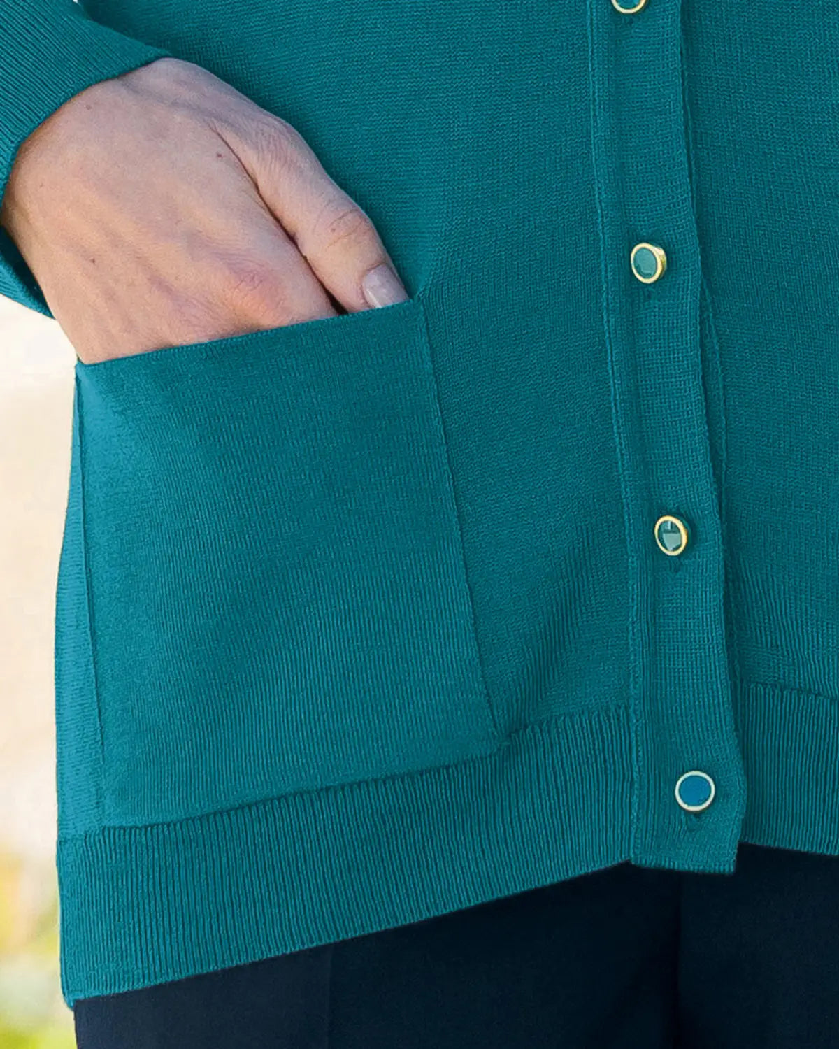Ladies’ Pure Merino Wool V-Neck Cardigan – Teal-Tactilefable