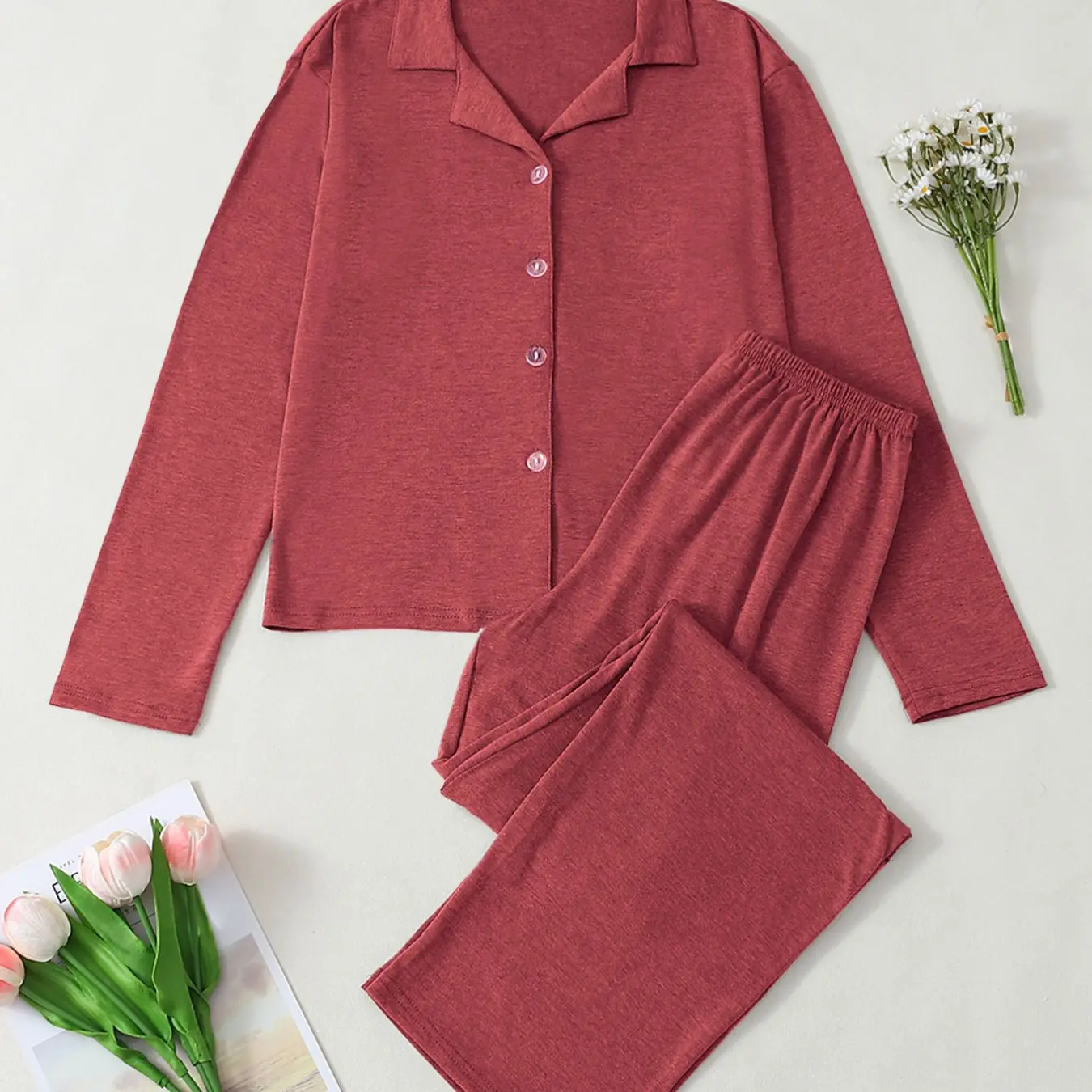 Women's Casual Fall Winter Pajama Set in Skin-Friendly Fabric