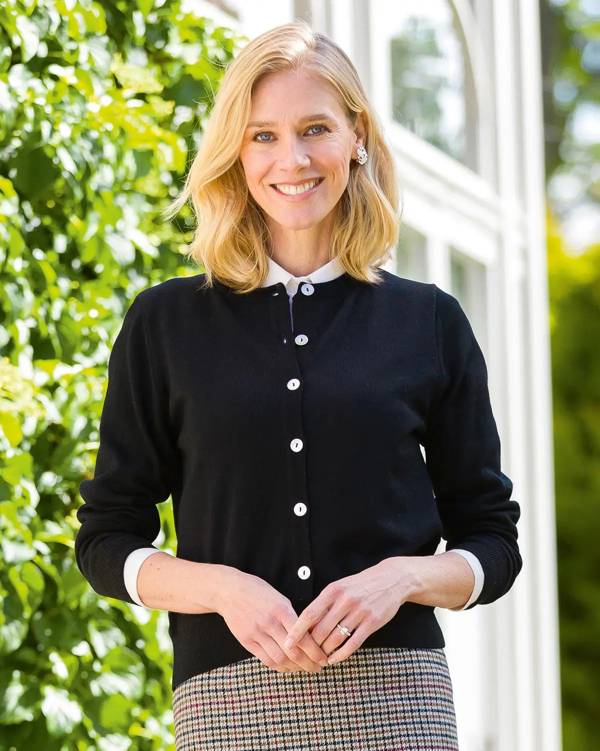 Ladies’ Pure Merino Wool Short Cardigan – Black-Tactilefable