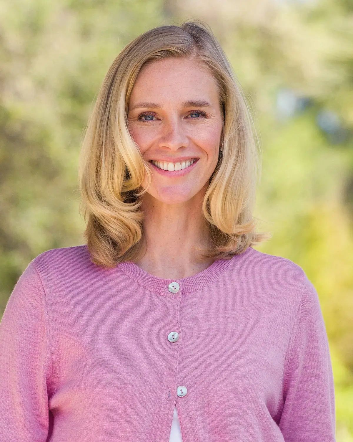 Ladies’ Pure Merino Wool Short Cardigan – Dusky Pink-Tactilefable