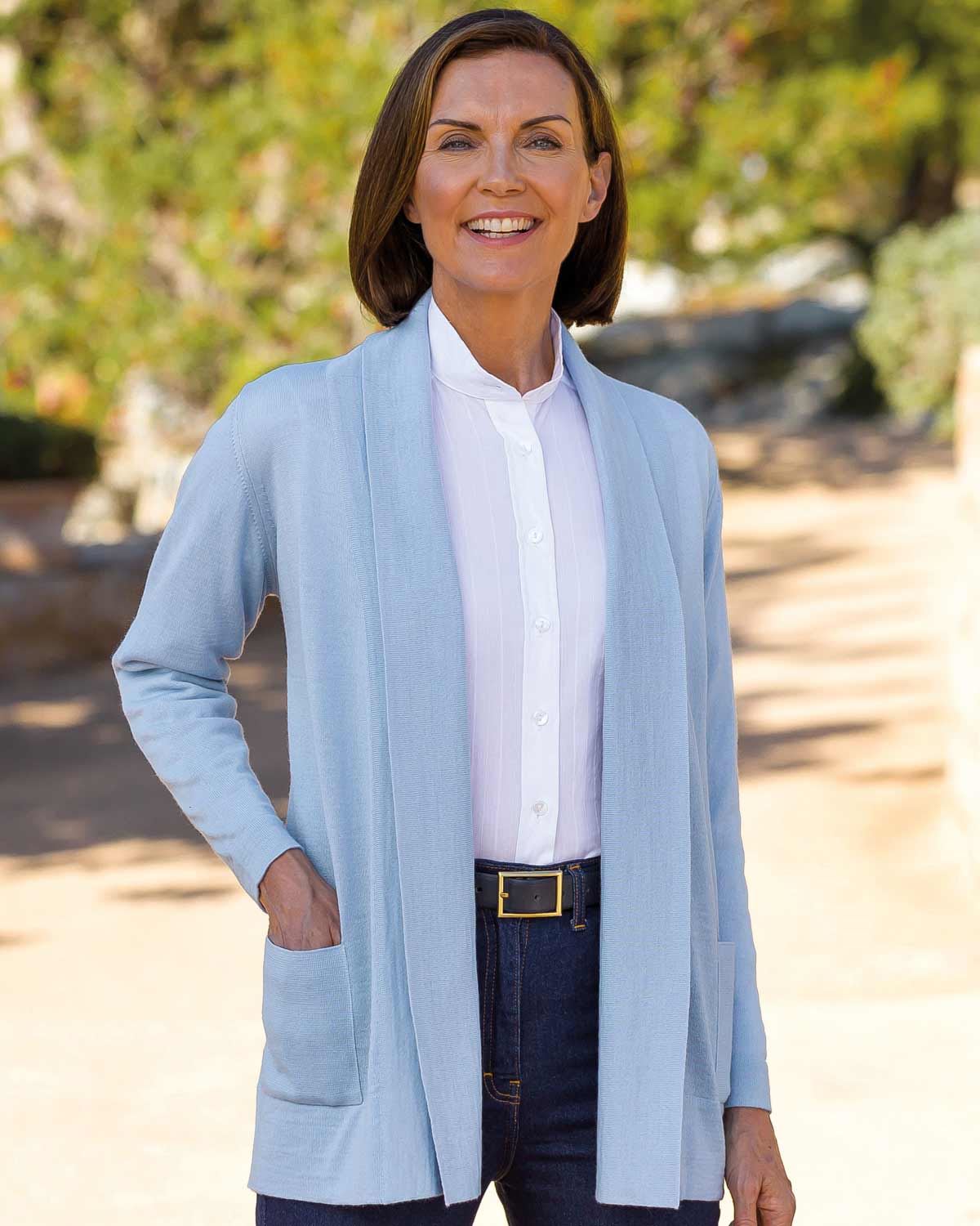 LadiesMerino Wool Blend Cardigan – Powder Blue-Tactilefable