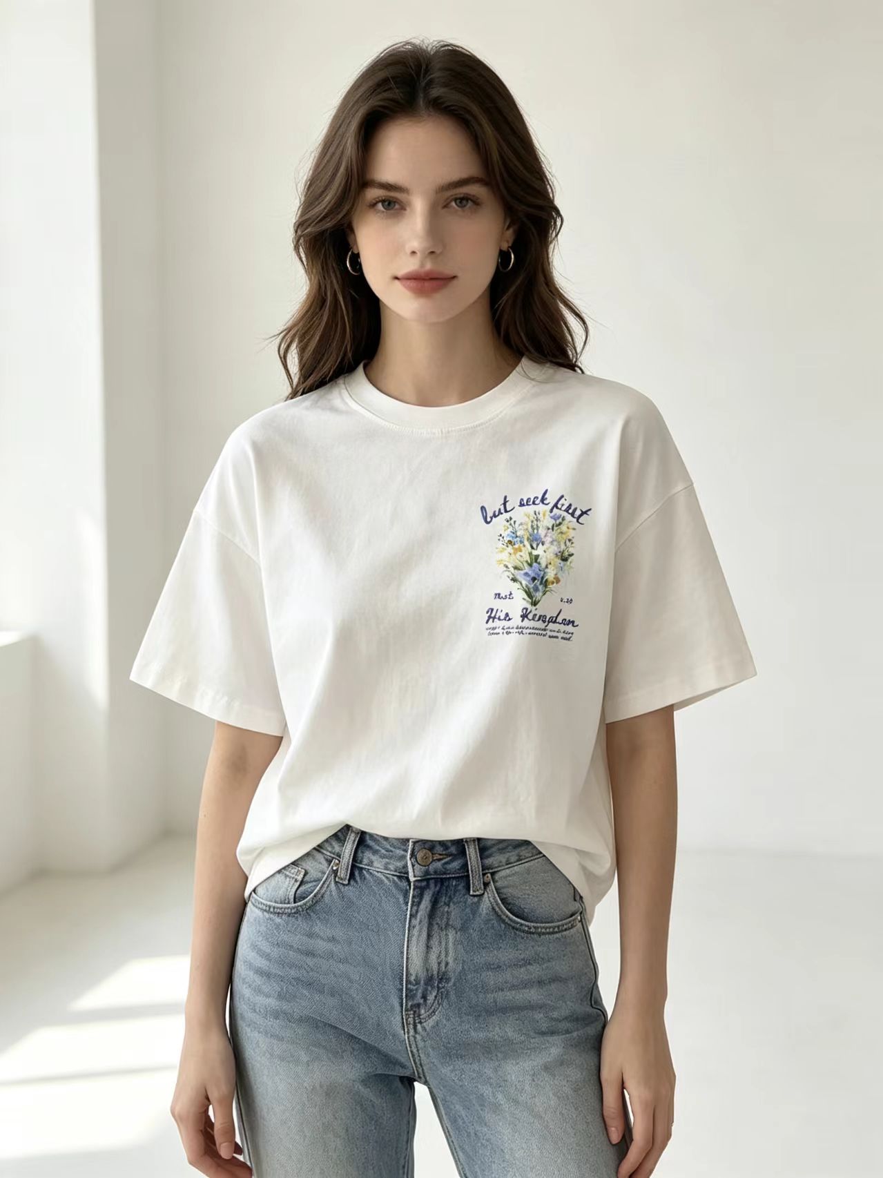 Women's Matthew 6:33 Floral Scripture Oversized Graphic T-Shirt