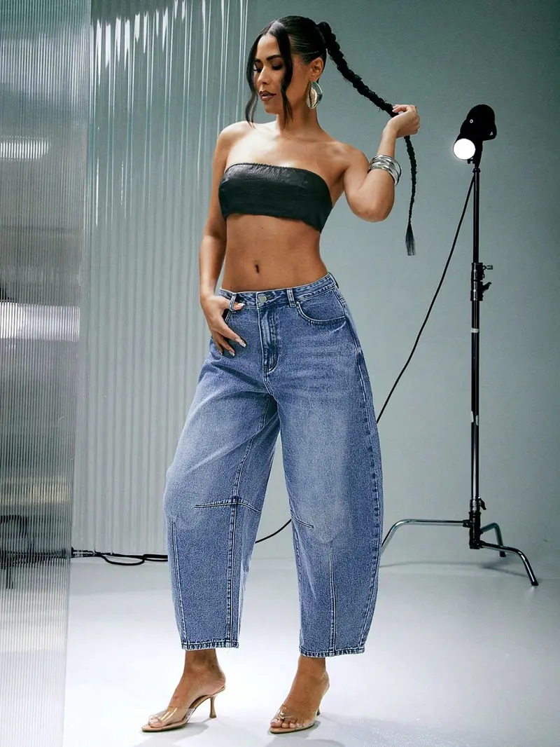Women's Bucket Leg Washed Denim Jeans, Mid Waist Button Fly Capri Pants, Fall Fashion Loose Fit, Ankle Length with Pockets Women's Bucket Leg Washed Denim Jeans, Mid Waist Button Fly Capri Pants, Fall Fashion Loose Fit, Ankle Length with Pockets