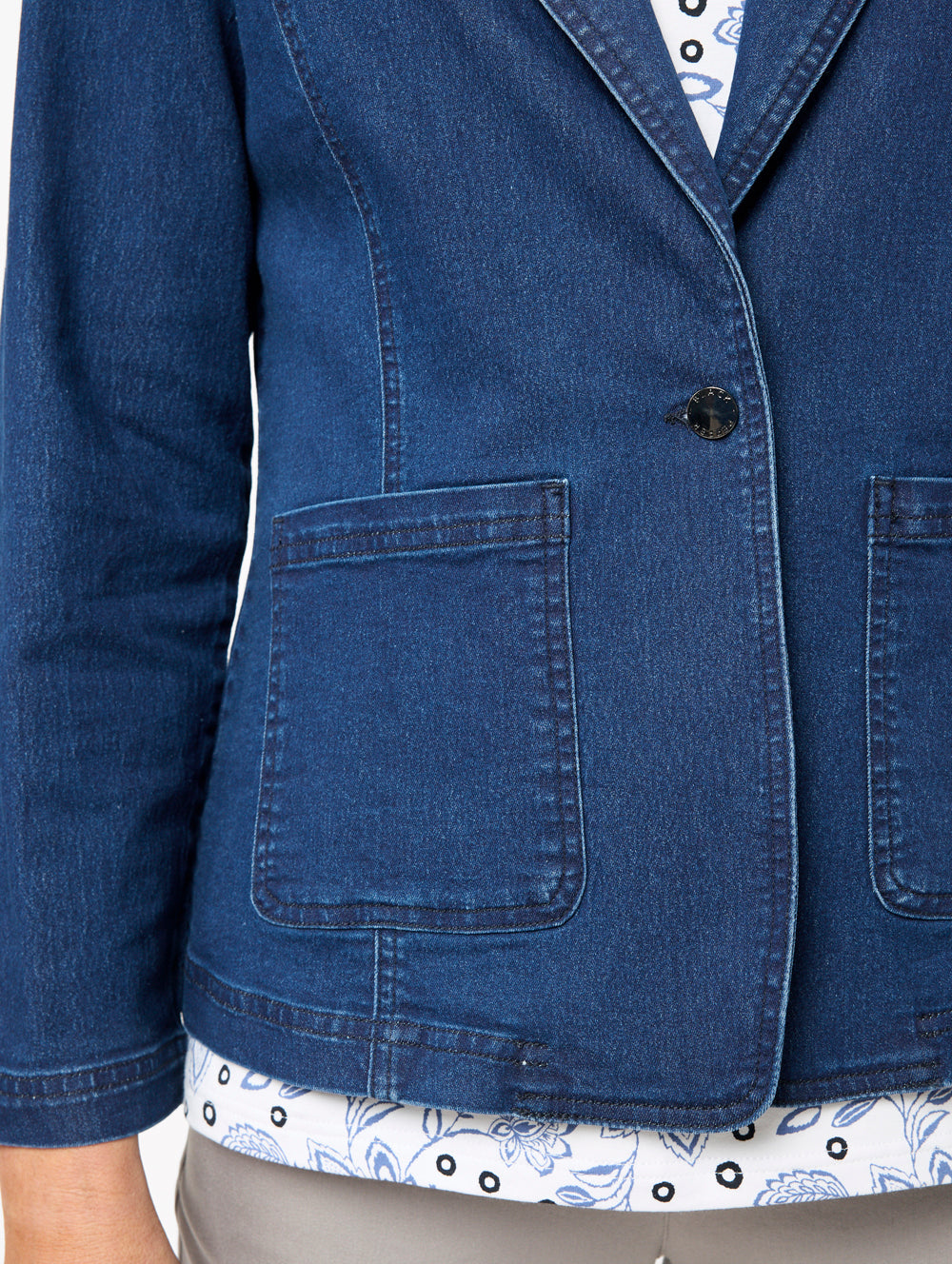 Intense Blazer-Tactilefable