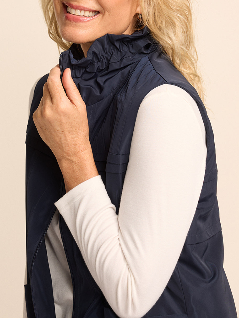 Empress Longline Vest-Tactilefable