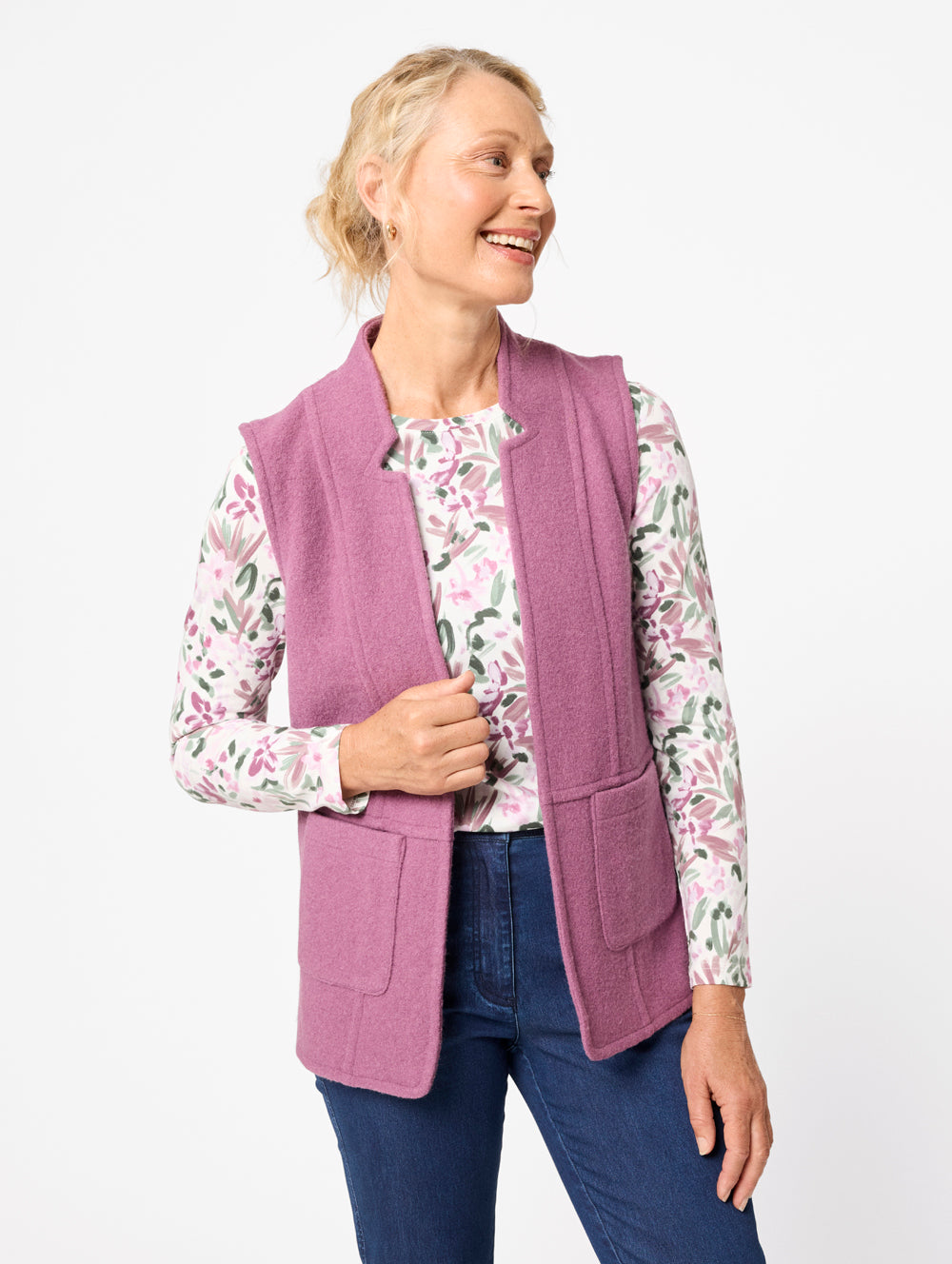 Kela Vest-Tactilefable