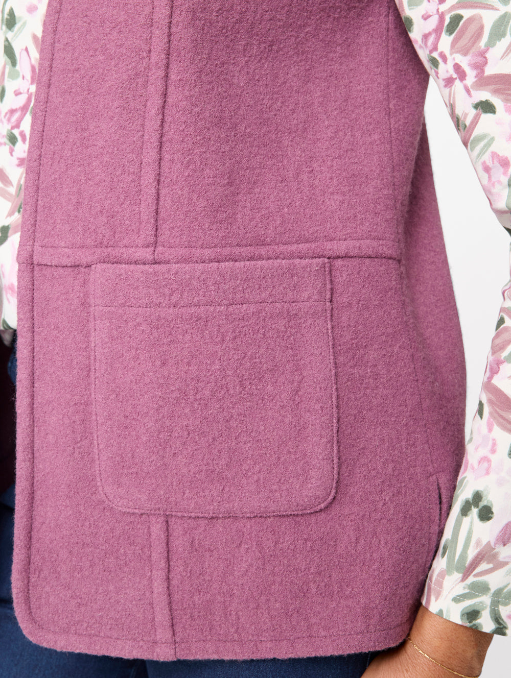 Kela Vest-Tactilefable