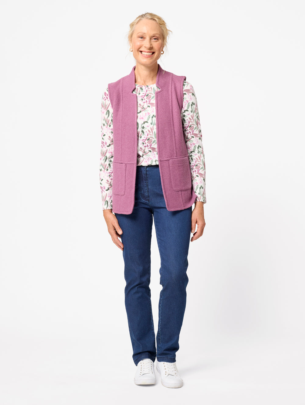 Kela Vest-Tactilefable