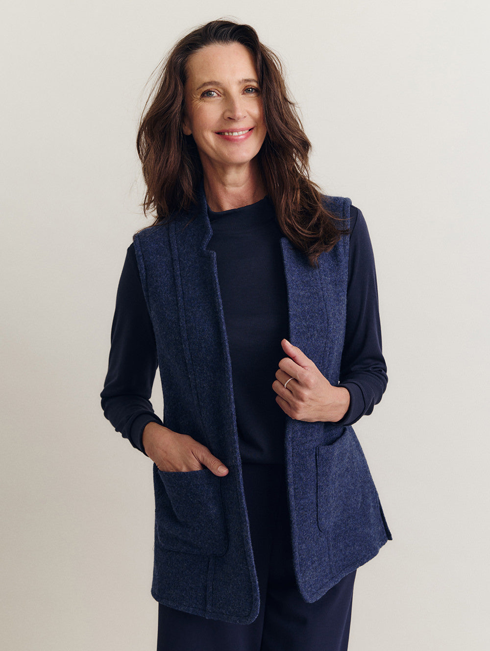 Kela Vest-Tactilefable