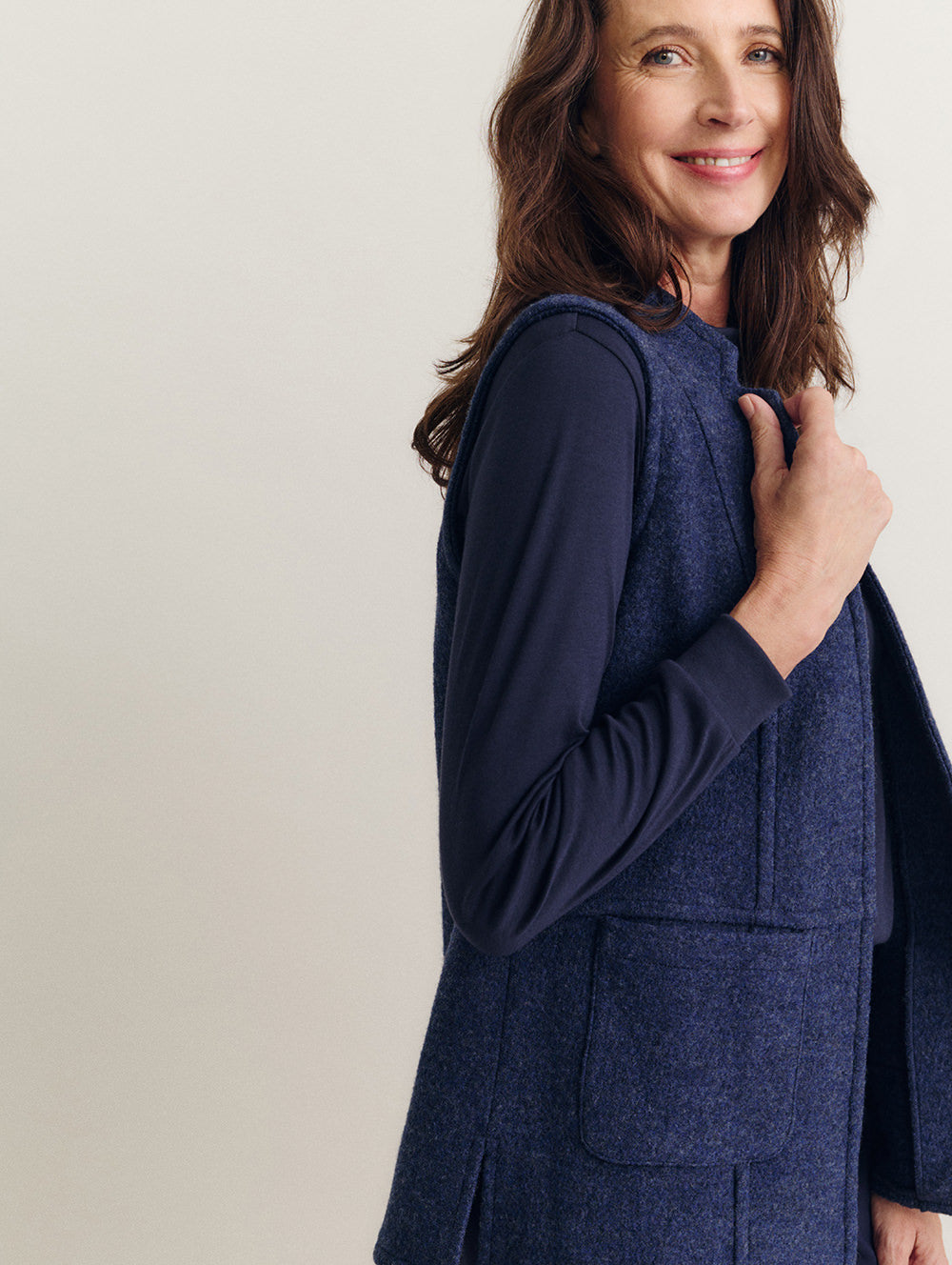 Kela Vest-Tactilefable